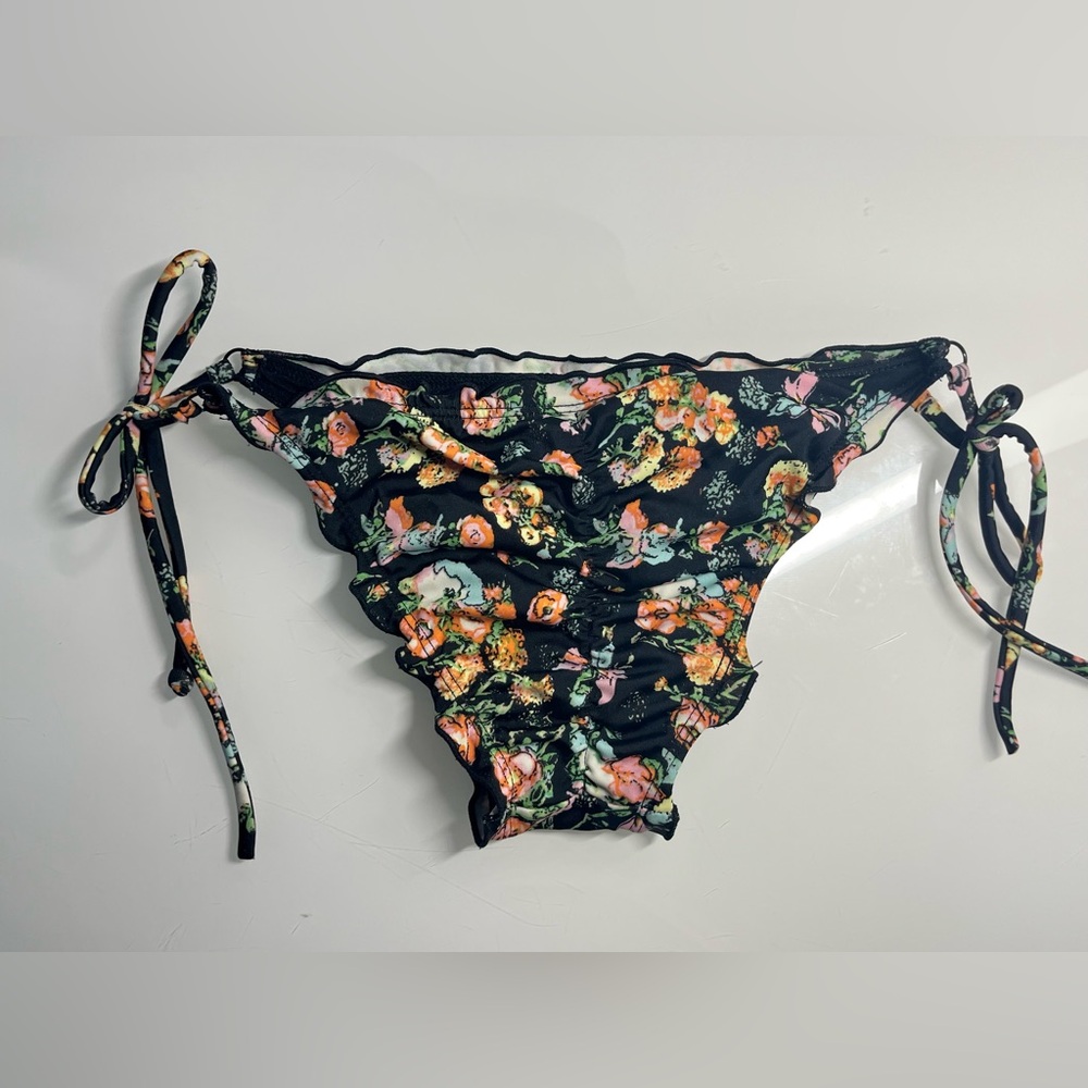 Bikini bottom